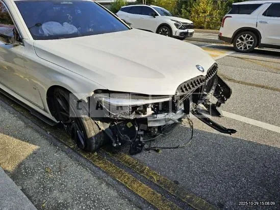Photo 2 of 28: 2020 BMW 730Ld xDrive M Sport Package, VIN WBA7V410XLCD11475 — Korean insurance auction