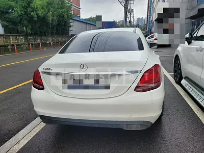 Photo 1 of 6: 2018 Mercedes-Benz C200 d — Korean insurance auction