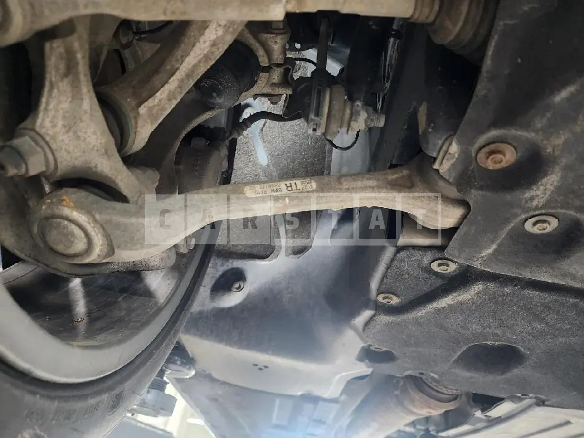 Photo 2 of 39: 2021 BMW 320i — Korean insurance auction