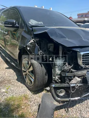 Photo 2 of 10: 2018 Kia Carnival — Korean insurance auction