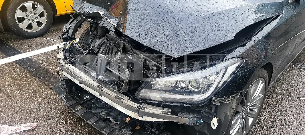 Photo 2 of 13: 2016 Genesis G80 3.3 — Korean insurance auction