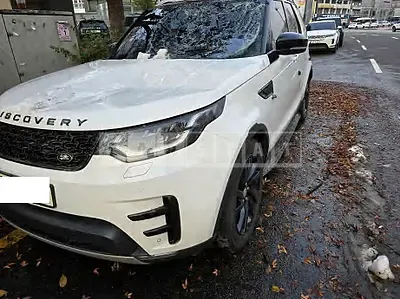 Photo 1 of 17: 2017 Land Rover Discovery SD4 — Korean insurance auction