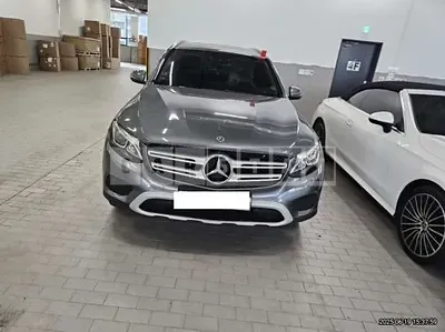 Photo 1 of 12: 2019 Mercedes-Benz GLC350 e 4Matic — Korean insurance auction