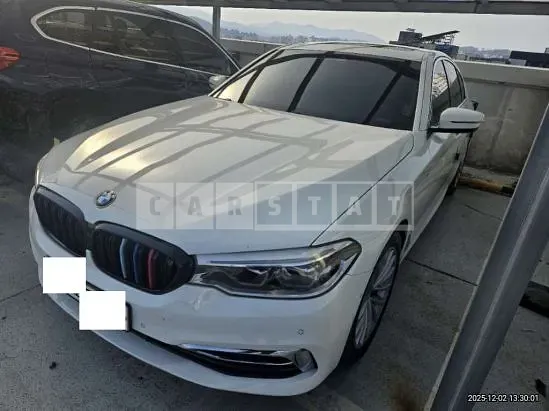 Photo 2 of 43: 2020 BMW 530i Luxury — Korean insurance auction