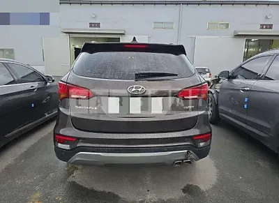 Photo 1 of 19: 2016 Hyundai Santa Fe DM, VIN KMHSW81UBGU661812 — Korean insurance auction