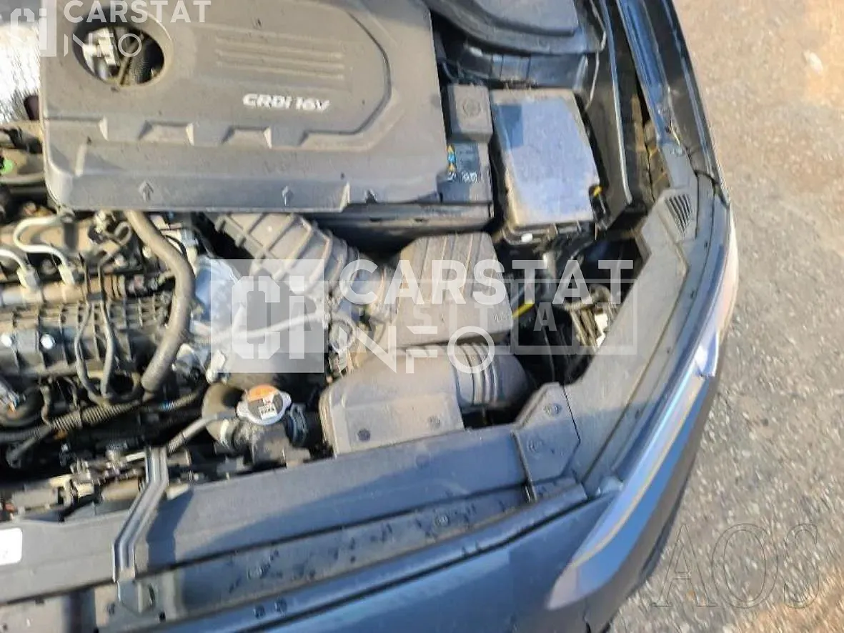 Photo 2 of 17: 2018 Hyundai Kona, VIN KMHK3816GJU114010 — Korean insurance auction