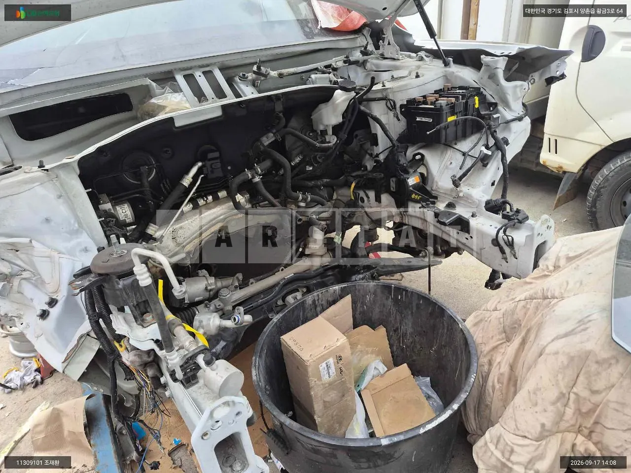 Photo 2 of 19: 2024 Hyundai Palisade, VIN KMHR581EDRU834204 — Korean insurance auction