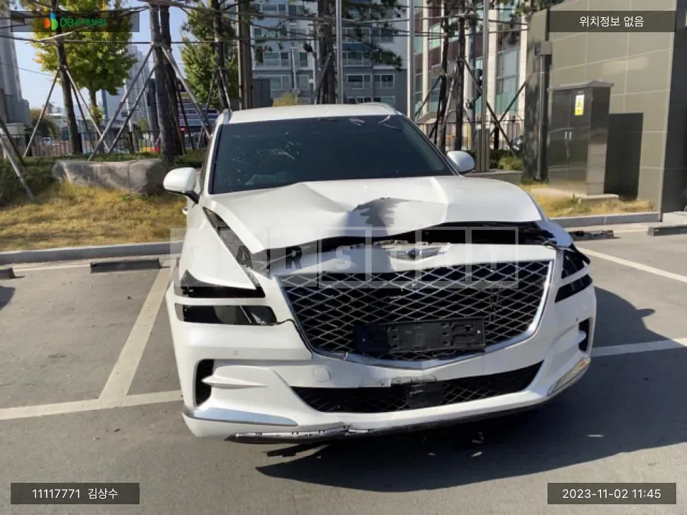 Photo 2 of 15: 2022 Genesis GV80, VIN KMTHA81BBNU114884 — Korean insurance auction