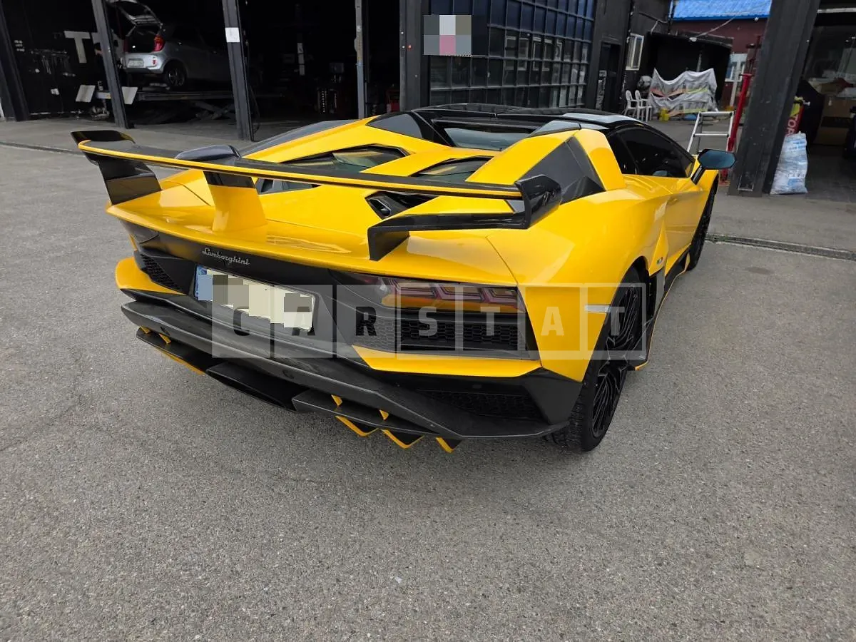 Photo 2 of 9: 2019 Lamborghini Aventador — Korean insurance auction