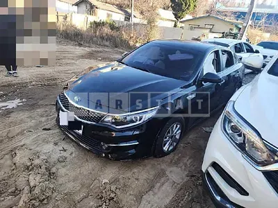 Photo 1 of 9: 2016 Kia K5, VIN KNAGT416BGA072121 — Korean insurance auction