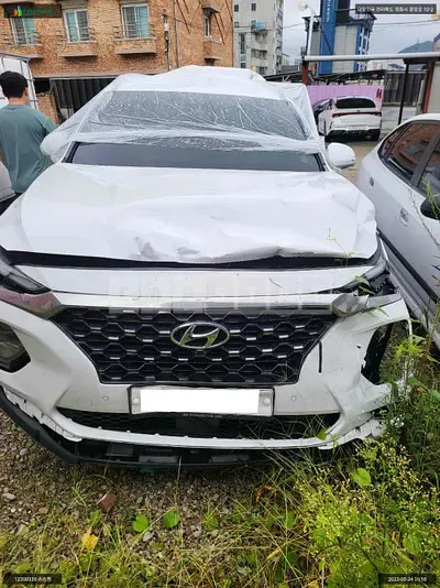 Photo 1 of 36: 2019 Hyundai Santa Fe, VIN KMHS381BBKU171201 — Korean insurance auction