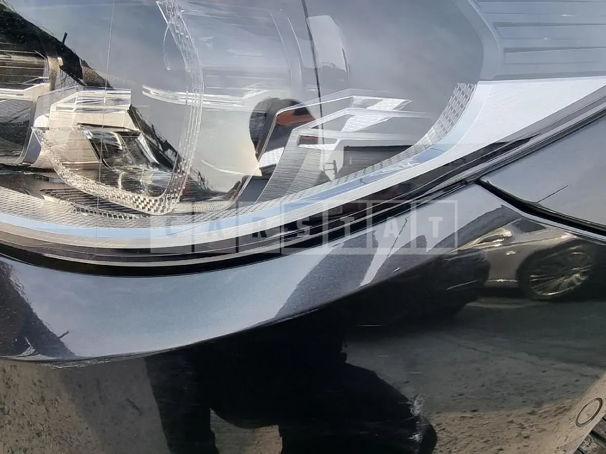 Photo 3 of 3: 2020 BMW (parts) 520i Headlamp — Korean insurance auction