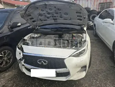 Photo 1 of 15: 2017 Infiniti Q30 — Korean insurance auction