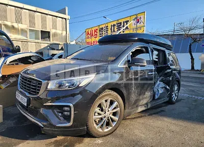 Photo 1 of 50: 2019 Kia Carnival High Limousine, VIN KNAMC81AB8SS17779 — Korean insurance auction
