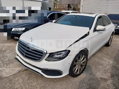 Photo 1 of 11: 2016 Mercedes-Benz E220 d — Korean insurance auction