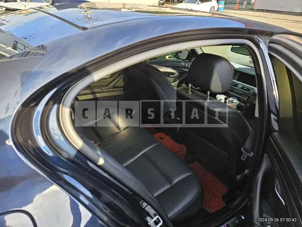 Photo 2 of 19: 2016 BMW 520d — Korean insurance auction