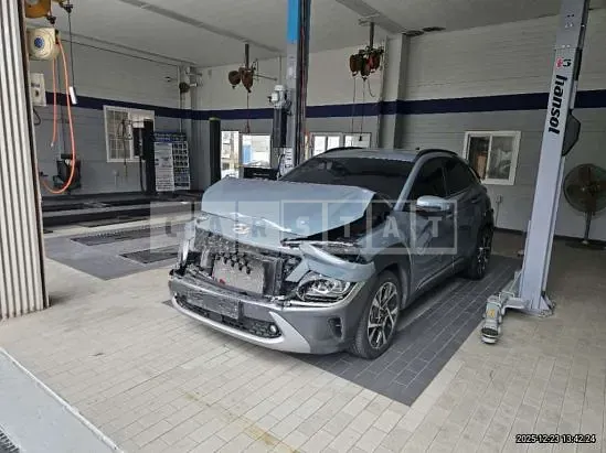 Photo 2 of 9: 2023 Hyundai Kona, VIN KMHK5813GPU926749 — Korean insurance auction
