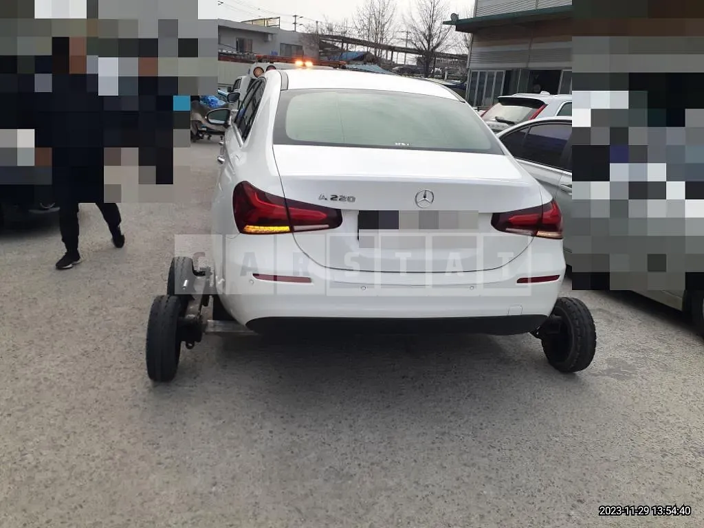 Photo 2 of 40: 2020 Mercedes-Benz A220 Sedan, VIN W1K3G4EB2LJ219301 — Korean insurance auction