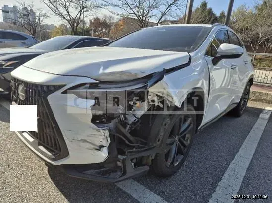 Photo 2 of 21: 2022 Lexus NX350h — Korean insurance auction
