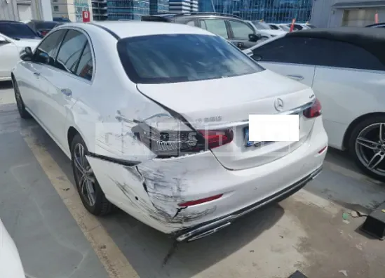 Photo 2 of 33: 2022 Mercedes-Benz E350 4Matic — Korean insurance auction