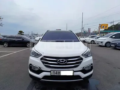 Photo 1 of 8: 2016 Hyundai Santa Fe, VIN KMHSW81UDGU662237 — Korean insurance auction