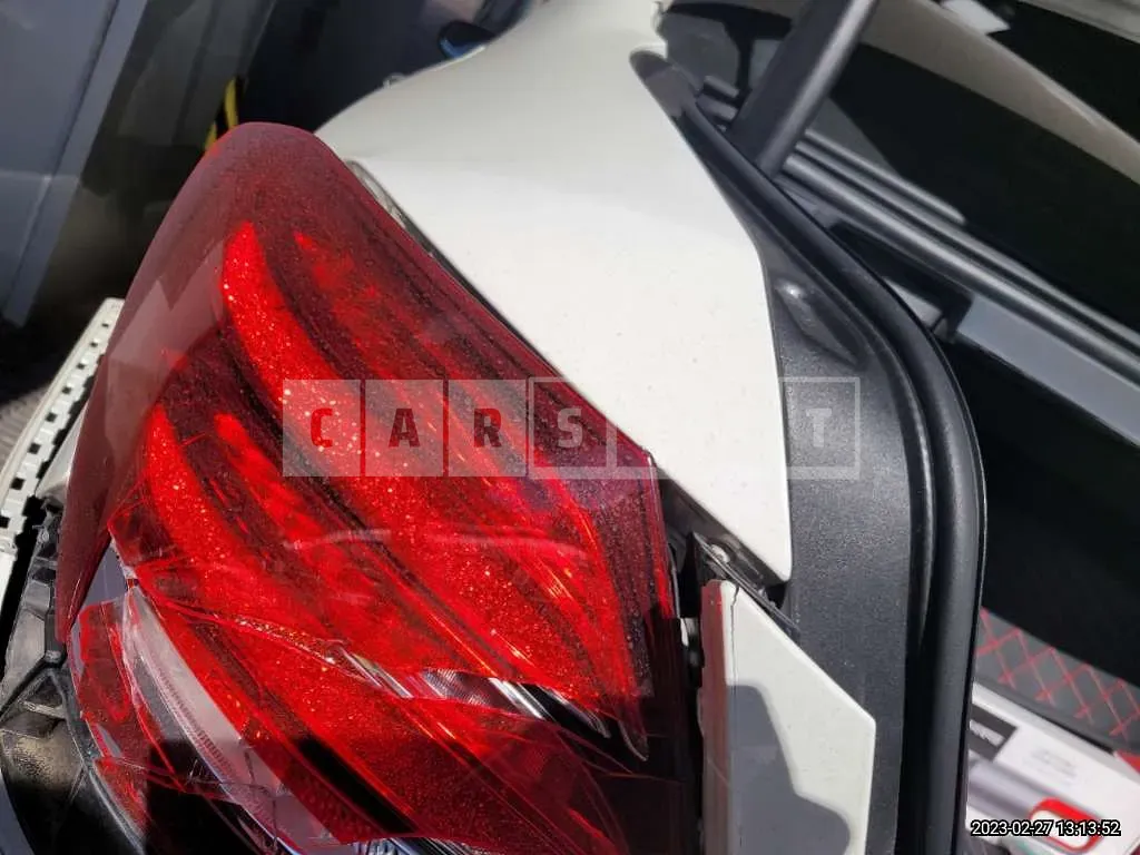 Photo 2 of 10: 2017 Mercedes-Benz E 400 4MAIC, VIN WDDZF6GB2HA282587 — Korean insurance auction