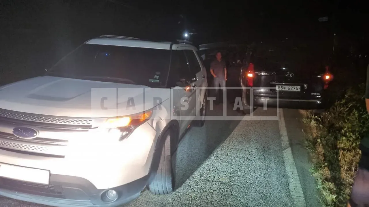 Photo 2 of 5: 2015 Ford Explorer, VIN 1FM5K7D97FGA72343 — Korean insurance auction