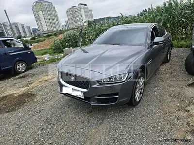 Photo 1 of 17: 2016 Jaguar XE 2.0d — Korean insurance auction