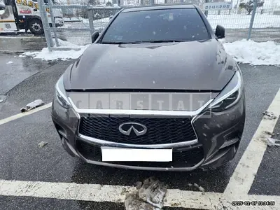 Photo 1 of 22: 2017 Infiniti Q30 — Korean insurance auction
