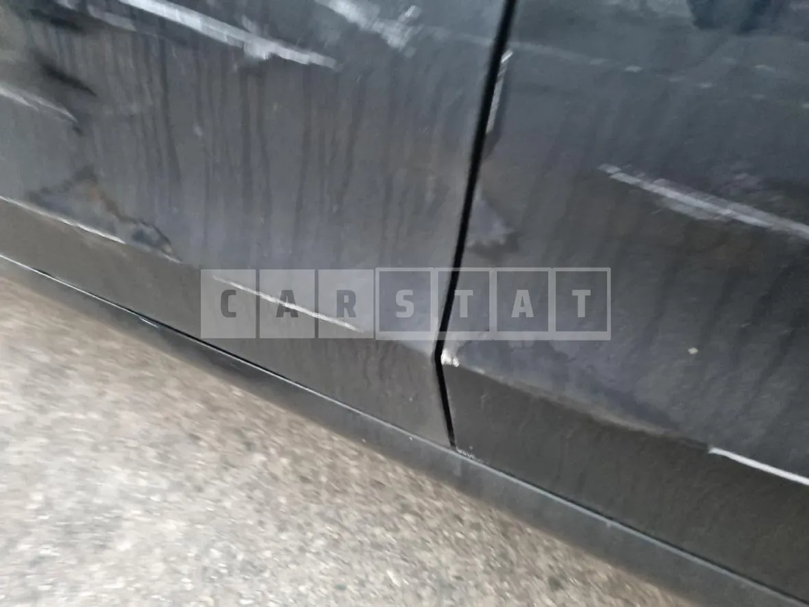 Photo 2 of 11: 2019 Mercedes-Benz (parts) C200 Door, VIN WDDWF8AB6KR508243 — Korean insurance auction