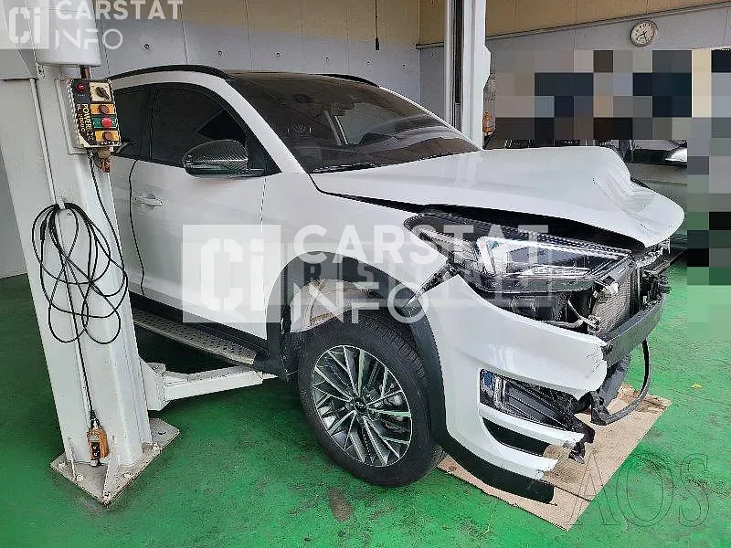 Photo 2 of 26: 2018 Hyundai Tucson 2.0, VIN KMHJ381ABKU879501 — Korean insurance auction