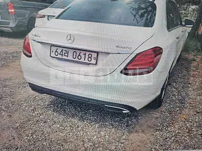 Photo 1 of 29: 2017 Mercedes-Benz C220d 4Matic — Korean insurance auction