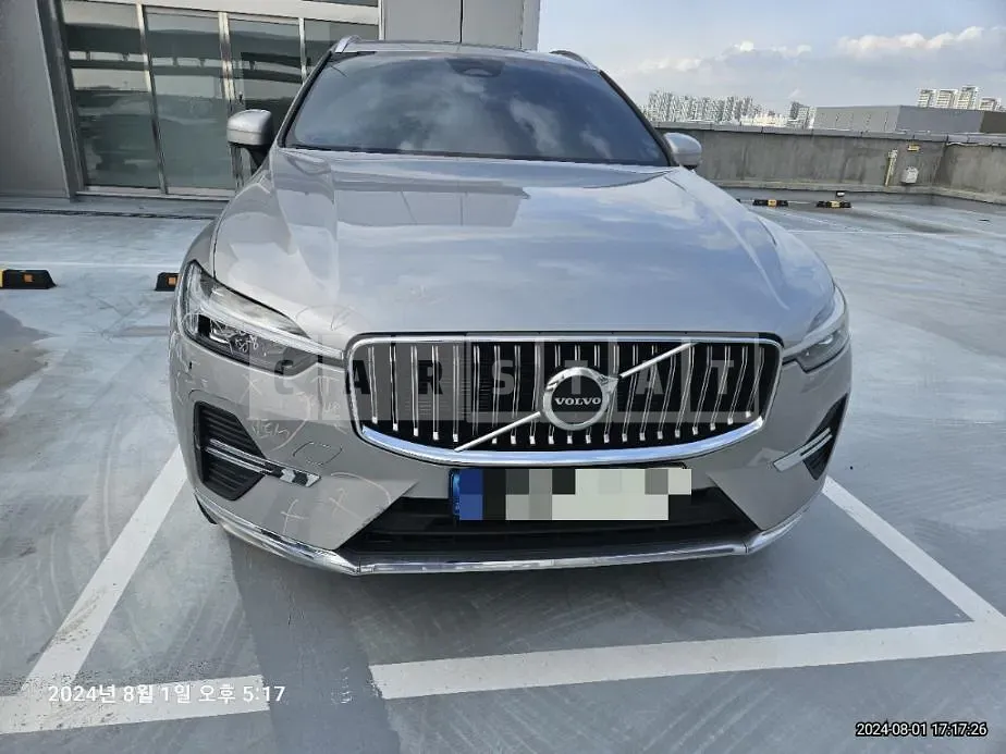 Photo 2 of 3: 2021 Volvo (parts) XC60B6 AWD Light — Korean insurance auction