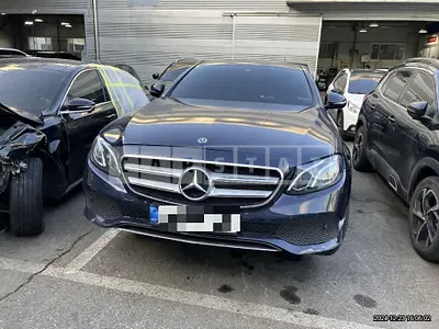 Photo 1 of 14: 2019 Mercedes-Benz E300 — Korean insurance auction