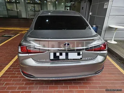 Photo 1 of 24: 2019 Lexus ES300h — Korean insurance auction