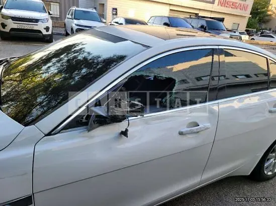 Photo 2 of 10: 2017 Jaguar XE 20T — Korean insurance auction