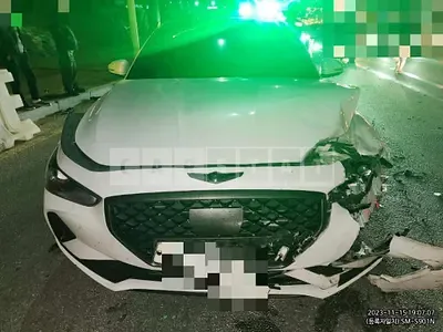 Photo 1 of 13: 2018 Genesis G70 3.3T AWD — Korean insurance auction