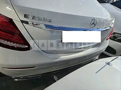 Photo 1 of 20: 2018 Mercedes-Benz E220d 4Matic — Korean insurance auction