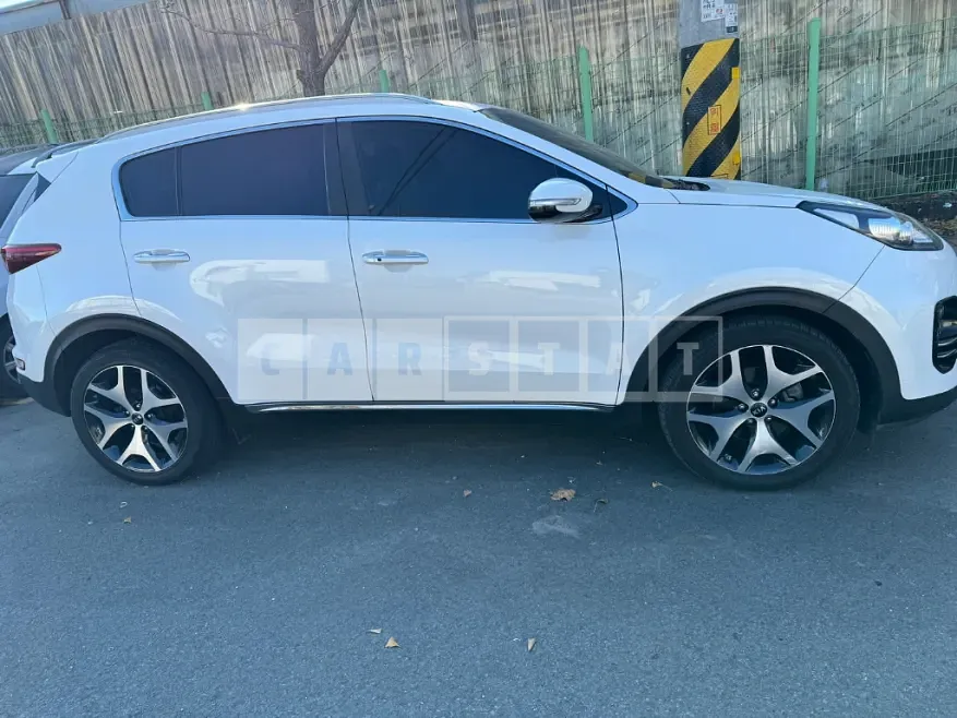 Photo 2 of 13: 2017 Kia Sportage 2.0, VIN KNAPM813BJK341550 — Korean insurance auction