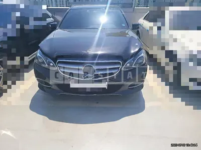 Photo 1 of 16: 2015 Mercedes-Benz E200, VIN WDDHF3EB3GB176073 — Korean insurance auction