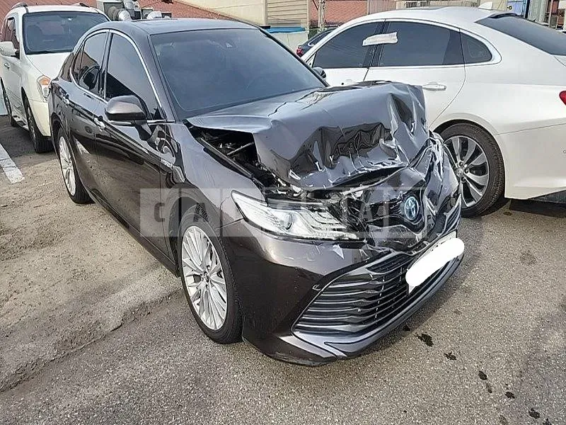Photo 2 of 12: 2018 Toyota Camry Hybrid, VIN JTNB21HK1J3011776 — Korean insurance auction