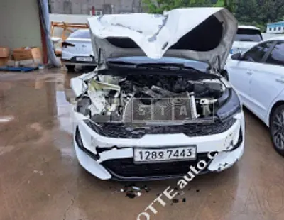 Photo 1 of 32: 2020 Kia K5, VIN KNAG141ABLA032493 — Korean insurance auction