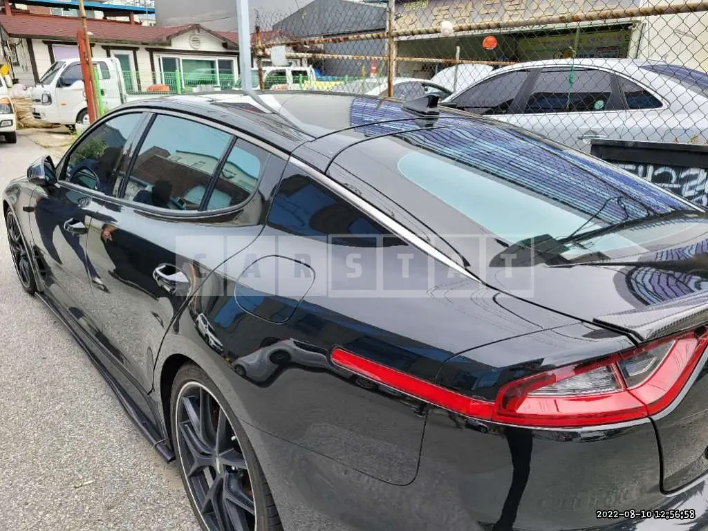 Photo 2 of 9: 2020 Kia Stinger, VIN KNAE751CDLS070299 — Korean insurance auction