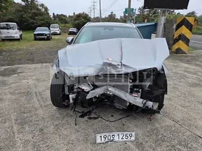 Photo 1 of 19: 2022 Genesis Hyundai GV70, VIN KMTMA81BDNU048632 — Korean insurance auction