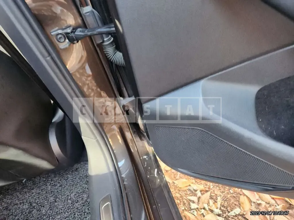 Photo 2 of 26: 2018 Volkswagen Passat GT 2.0TDI, VIN WVWZZZ3CZJE128350 — Korean insurance auction