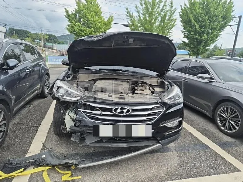 Photo 2 of 62: 2016 Hyundai Santa Fe DM — Korean insurance auction