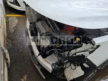 Photo 2 of 34: 2023 Kia Sorento — Korean insurance auction