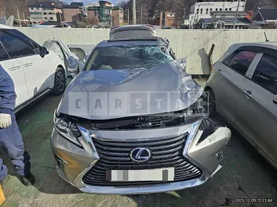 Photo 1 of 14: 2017 Lexus ES300h — Korean insurance auction