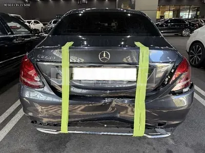 Photo 1 of 18: 2016 Mercedes-Benz C220 d — Korean insurance auction