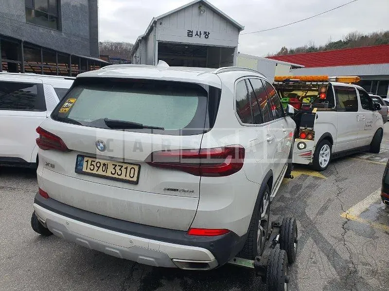 Photo 2 of 42: 2020 BMW X5 xDrive 30d, VIN WBACV6107L9D62262 — Korean insurance auction